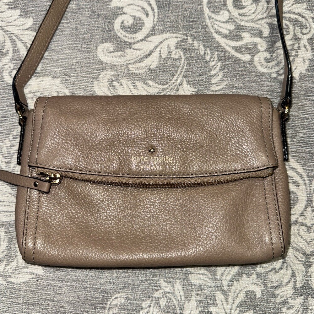 Kate Spade Cobble Hill Mini Carson Crossbody Bag Taupe Women Adjustable